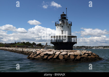 Point phare du printemps Corniche dans Casco Bay, South Portland, Maine, USA Banque D'Images