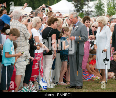 Le Prince Charles et Camilla, Duchesse de Cornouailles, lors de l'Assemblée Sandringham Flower show à Norfolk Banque D'Images