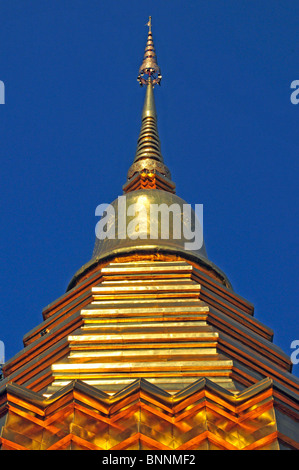 Le bouddhisme en Asie Chiang Mai Chiang pagode pagode Sareerikkatartsirirak Extrême-Orient Asie du Sud-Est Siam Thaïlande Wat Phan sur dome Banque D'Images