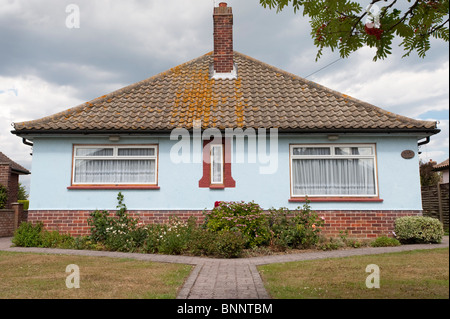 Un bungalow de style art déco. N° 12 Audley, partie de l'architecture exceptionnelle Frinton and Park, Frinton and-on-Sea, Essex Banque D'Images