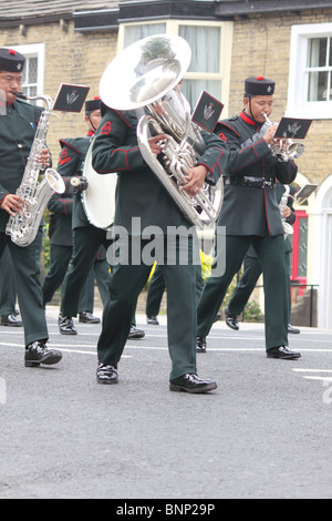 La musique de la Brigade de la liberté mènent les Gurkhas Parade dans le centre-ville de Skipton, Yorkshire 25 Juin 2010 Banque D'Images