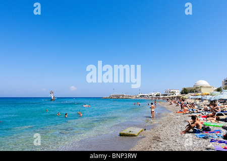 Plage Elli en Rhodes, Rhodes, Grèce Banque D'Images