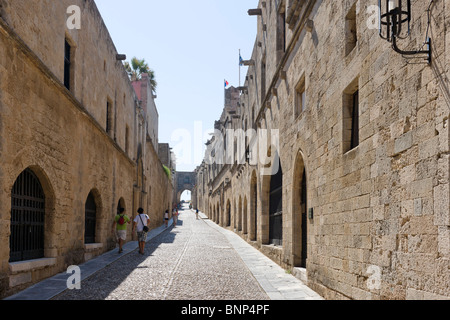 Odos Ippoton (rue des Chevaliers), la ville de Rhodes, Rhodes, Grèce Banque D'Images