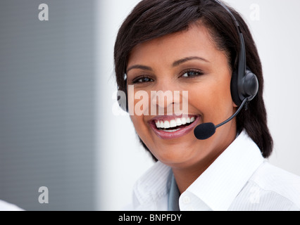 Portrait d'un agent du service clientèle au travail Banque D'Images