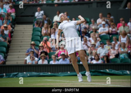 29 juin 2010 : Martina Navratilova USA / Jana Novotna CZE v Conchita Martinez ESP / Nathalie Tauziat FRA. Wimbledon internation Banque D'Images