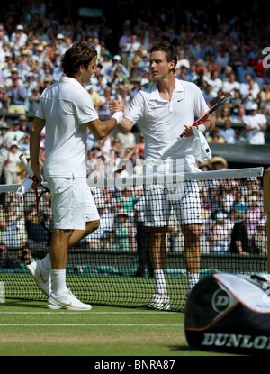 30 juin 2010 : Roger Federer perdant face à Tomas Berdych. Tournoi international de tennis de Wimbledon qui s'est tenue à l'All England Lawn Te Banque D'Images