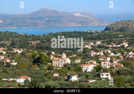 Vue de dessus avec la baie de Souda au nord-ouest de la Crète Crète, Grèce Banque D'Images