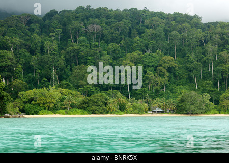 Seascape tropical sauvage à l'île de tioman, Malaisie Banque D'Images