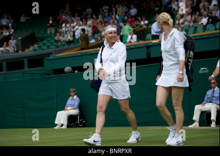 29 juin 2010 : Martina Navratilova USA / Jana Novotna CZE v Conchita Martinez ESP / Nathalie Tauziat FRA. Wimbledon internation Banque D'Images