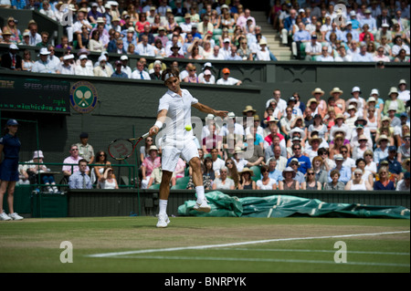 30 juin 2010 : Roger Federer perdant face à Tomas Berdych. Tournoi international de tennis de Wimbledon qui s'est tenue à l'All England Lawn Te Banque D'Images