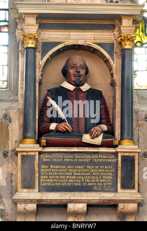 William Shakespeare buste dans l'église Holy Trinity, Stratford-upon-Avon, Warwickshire, England, UK Banque D'Images