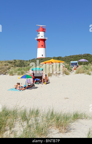 Phare électrique et de South Beach, l'île de Borkum, en Frise orientale, mer du Nord, Basse-Saxe, Allemagne Banque D'Images