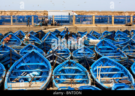 Bateaux dans le port d'Essaouira entre Marrakech et Agadir au Maroc Banque D'Images