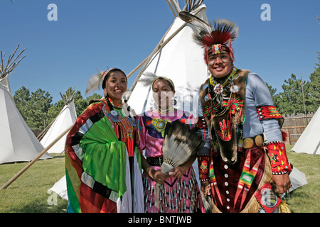 Les participants à un Powwow tenu à Cheyenne (Wyoming), au cours de l'assemblée annuelle de l'événement des Frontier Days. Banque D'Images