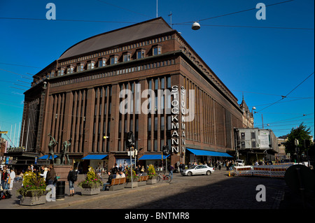 Stockmanns le célèbre grand magasin au centre de Helsinki Banque D'Images