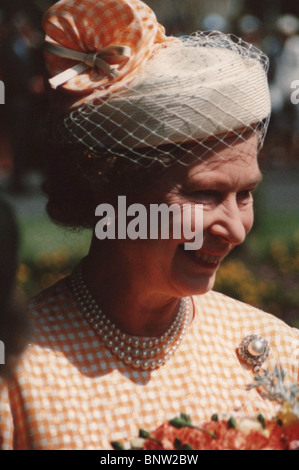 Sa Majesté la Reine Elizabeth II lors de sa visite royale à Alderney, en 1989 Banque D'Images