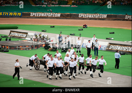 Le canon de la Marine royale à l'affichage 2010 British Speedway Grand Prix, qui a eu lieu au Millennium Stadium, Banque D'Images