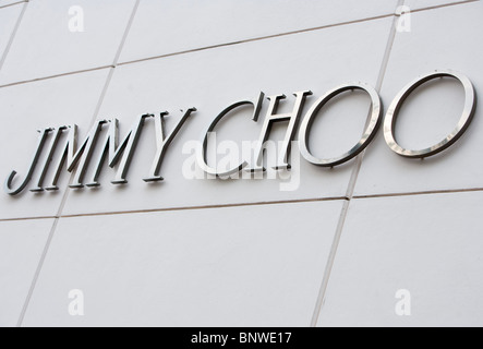 Un Jimmy Choo store. Banque D'Images