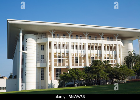 La Maison du Parlement du Territoire du Nord, connu localement comme le gâteau de mariage. Darwin, Territoire du Nord, Australie. Banque D'Images