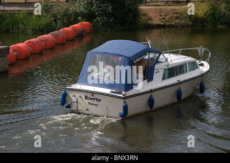 La navigation fluviale cabine cruiser embarcation de plaisance Banque D'Images