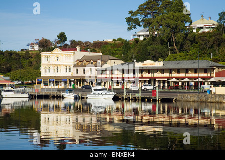 Le port de Strahan sur la côte ouest de la Tasmanie. Hobart, Tasmanie, Australie Banque D'Images