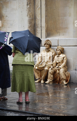 Les amuseurs publics dans le centre-ville de Bath Royaume-Uni Banque D'Images