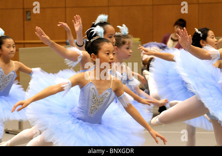 Mitsuko Inao Ballet School de répétition à l'hôtel de Biwako Otsu au Japon Banque D'Images