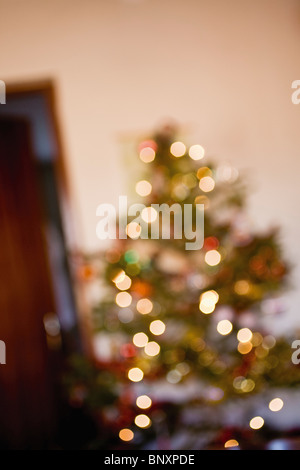 Arbre de Noël décoré, defocused Banque D'Images