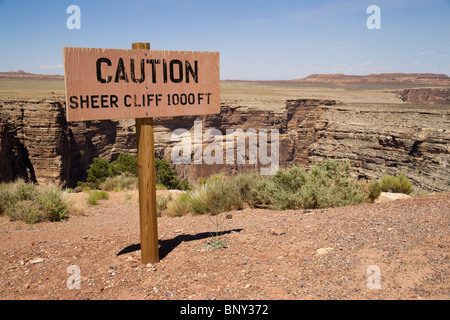 Le Parc National du Grand Canyon USA - le Little Colorado River Gorge est du canyon principal près de Cameron Arizona - avertissement de falaise Banque D'Images