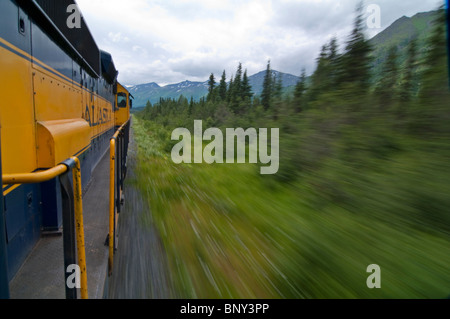 Équitation Alaska Railroad vers le nord de l'ALASKA Seward Banque D'Images