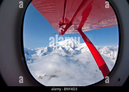 K2 Aviation avion sur ski vol au dessus du Mt McKinley Alaska Banque D'Images