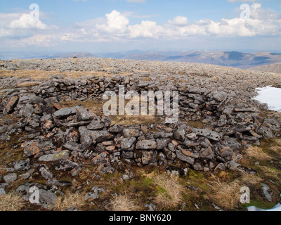 Shieling sur le sommet du Ben Alder, Ecosse Banque D'Images