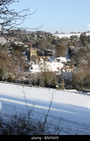 Hambleden village dans la neige, les collines de Chiltern, Buckinghamshire, England, UK Banque D'Images