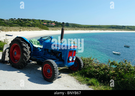 Fordson Super Dexta tracteur, ville plus élevé, de la baie de Penzance Cornwall UK. Banque D'Images