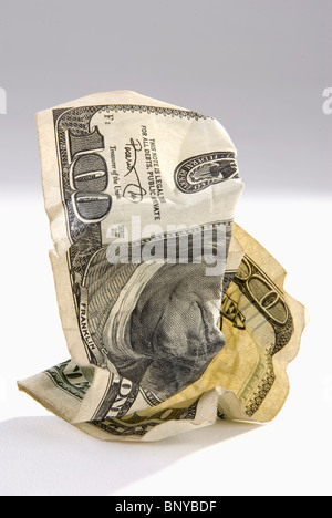 Le billet de cent dollars froissés close up Banque D'Images
