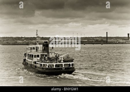 Le Mersey ferry Iris Royal Banque D'Images