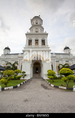 Vue avant du Johor's state mosque Masjid Negeri Sultan Abu Bakar. Banque D'Images