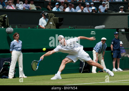 23 juin 2010. Andy Roddick vs Michael Llodra . Tournoi international de tennis de Wimbledon qui s'est tenue à l'All England Lawn Tennis Club, Londres, Angleterre. Banque D'Images