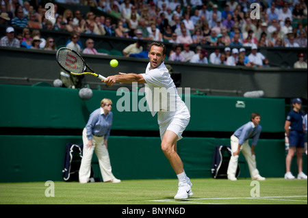 23 juin 2010. Andy Roddick vs Michael Llodra . Tournoi international de tennis de Wimbledon qui s'est tenue à l'All England Lawn Tennis Banque D'Images