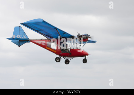 Thruster T600N 450 G de Sprint-CCUZ ulm avion en approche finale à la terre à l'Aérodrome Wickenby Banque D'Images