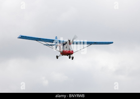 Thruster T600N 450 G de Sprint-CCUZ ulm avion en approche finale à la terre à l'Aérodrome Wickenby Banque D'Images