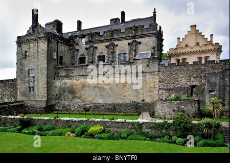 Jardins du Château en face de la Tour du Prince au château de Stirling, Scotland, UK Banque D'Images