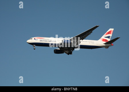 British Airways Boeing 767-336/ER en approche finale pour l'aéroport de Heathrow Banque D'Images