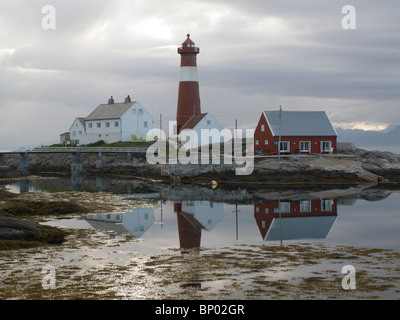 Tranoy Fyr, un phare sur Hamaroy, Norvège Banque D'Images