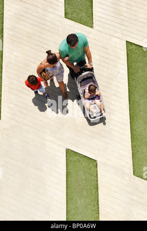 Balades en famille dans la région de city square Banque D'Images