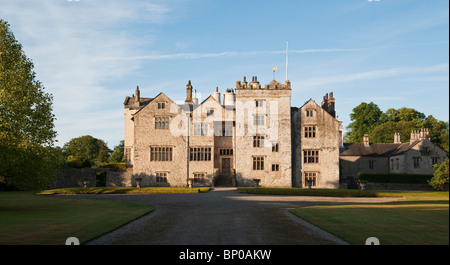 Levens Hall, Cumbria, Royaume-Uni. A la fin de 16c Manor House célèbre pour son jardin topiaire excentrique, appartenant à la famille Bagot Banque D'Images