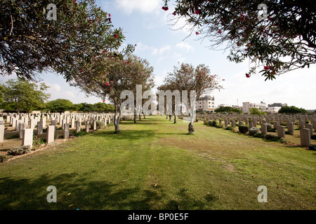 Cimetière de guerre du Commonwealth dans la ville de Gaza, le dernier lieu de repos pour des milliers de soldats morts en combattant les Ottomans en 1917 Banque D'Images