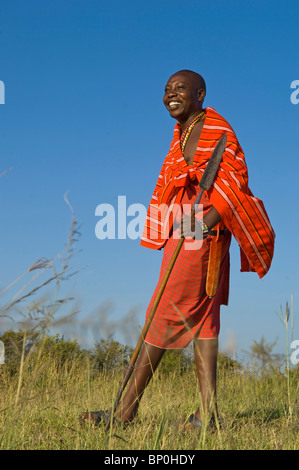 Au Kenya, le Masai Mara. Guide de Safari, Salaash Morompi Ole, l'un des guides à Rekero Camp. (MR) Banque D'Images