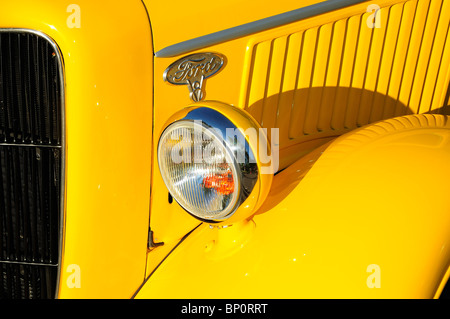 1940 Ford Custom Vintage camion avec V-8 Banque D'Images