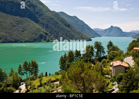 Vue sur le lac de Lugano de Cressogno Banque D'Images